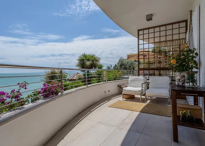 Residenze Longhi Bed & Breakfast 4*