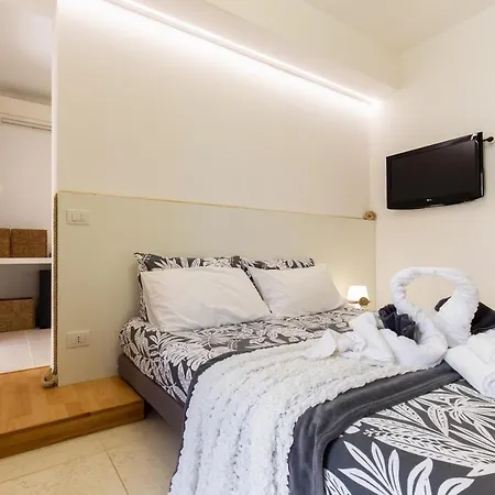 Residenze Longhi Bed & Breakfast 4*